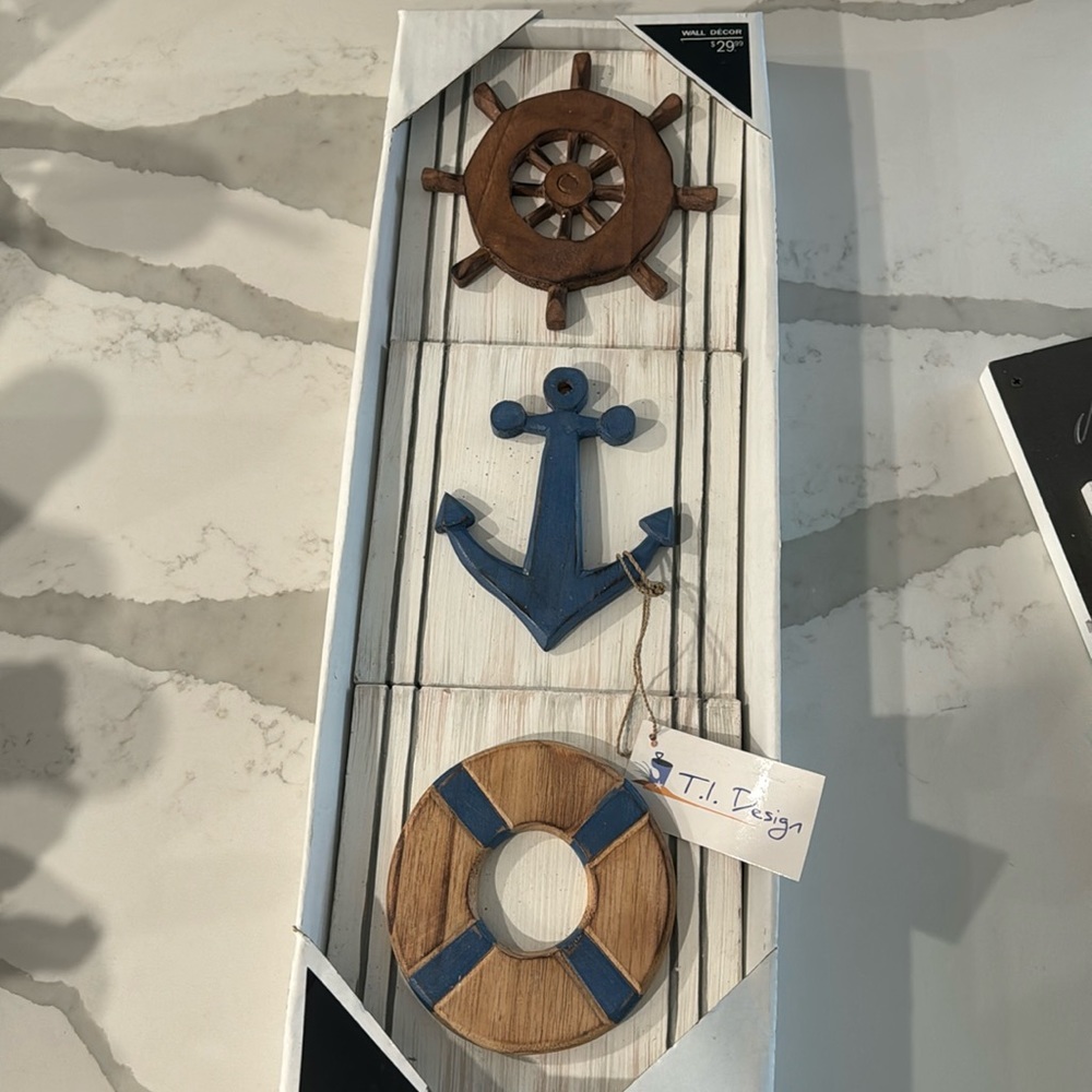 Costal decor